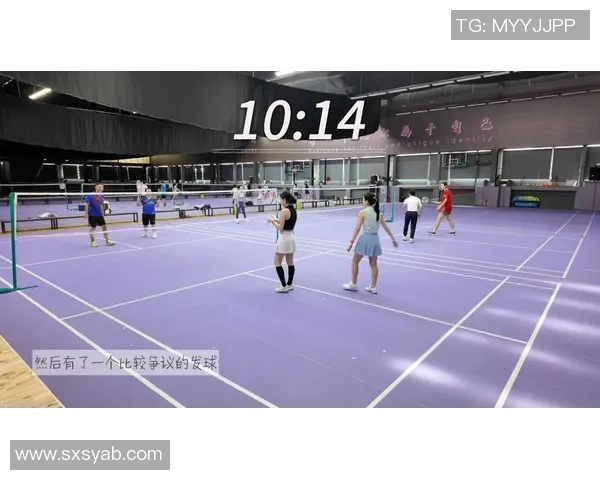 成都羽毛球队与杭州羽毛球队赛后复盘速度对比分析与战术探讨