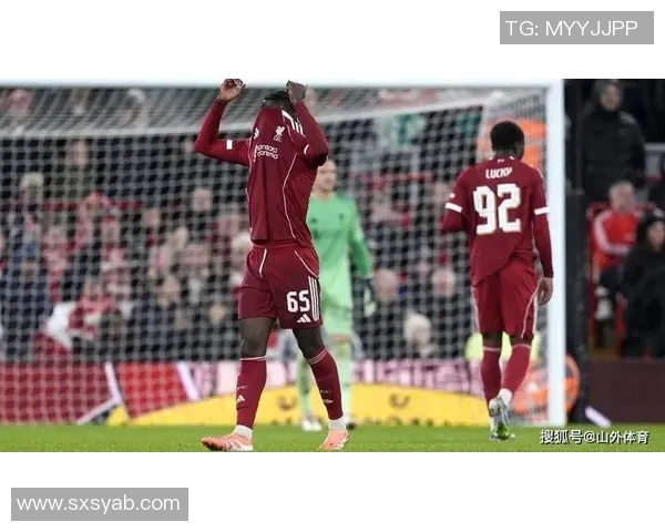 利物浦主场迎战水晶宫全力争胜展现强大实力